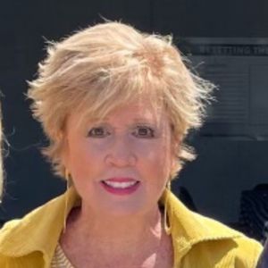 Meet your Posher, Deborah